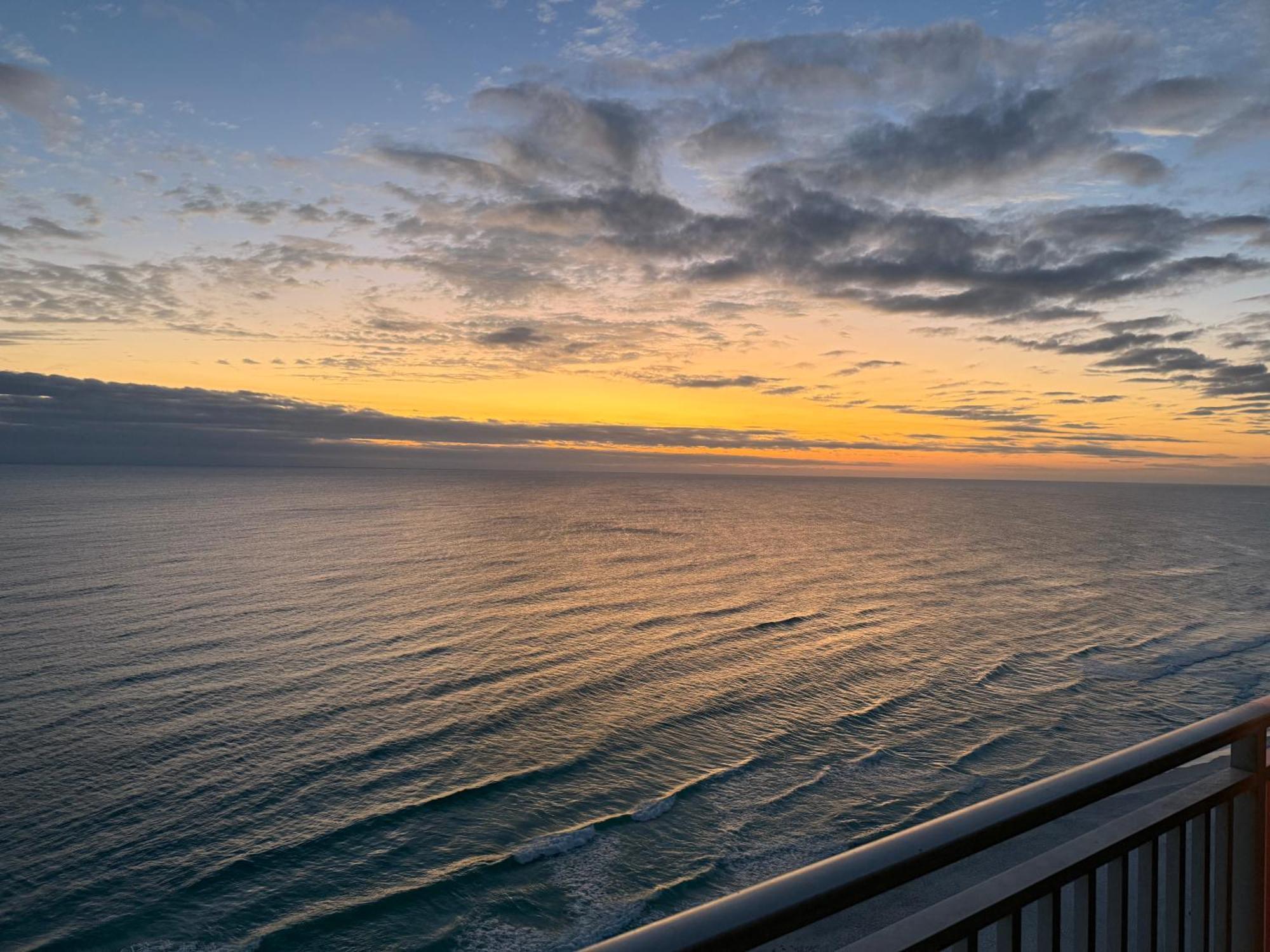 Beachfront Oasis At Splash Resort And Condos Panama City Beach Extérieur photo